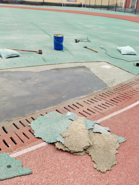 泰安球场翻新维修补、球场翻新修补改造